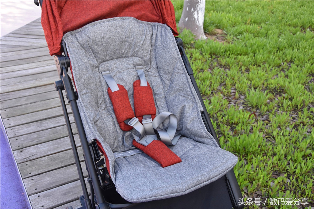 小米有品儿童推车测评,小米有品上架一款轻便婴儿推车