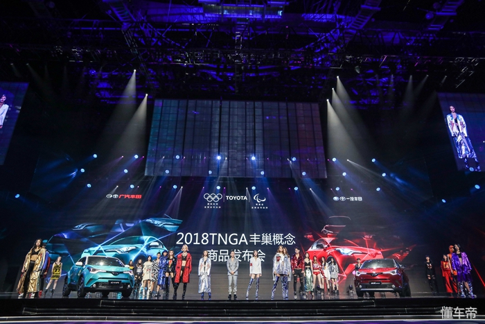 “丰巢概念”首款SUV颜·力来袭丰田再掀新风尚