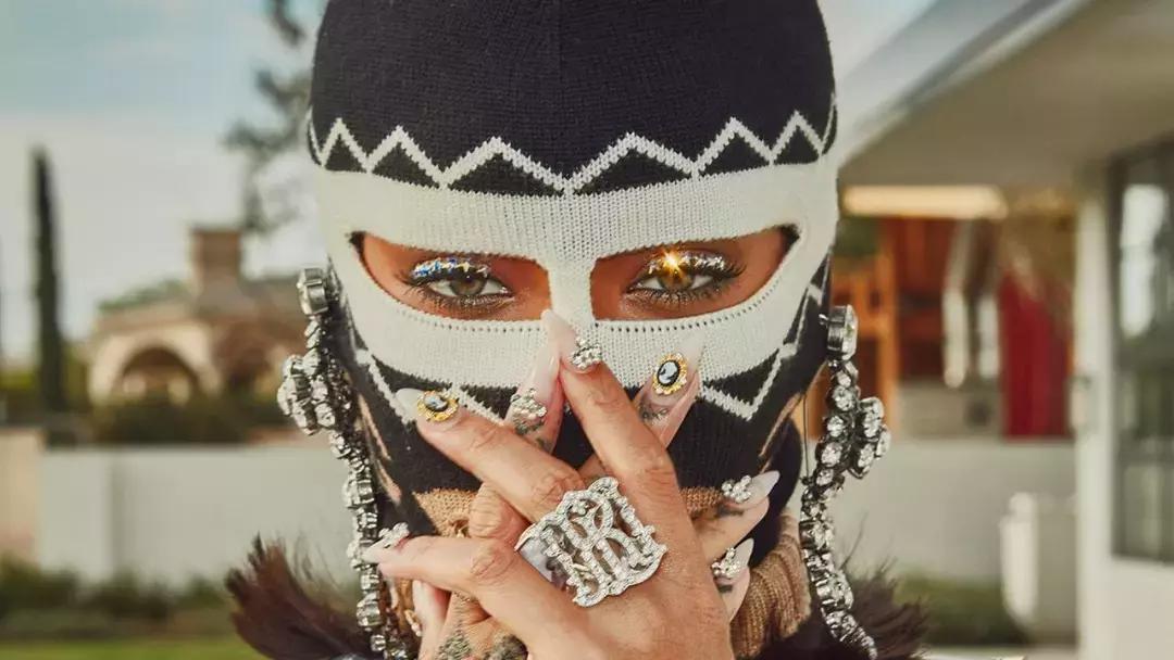 CK刷碗手套2400,GUCCI洗澡筐8千……我仿佛走进了“顶奢两元店”