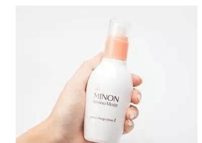 清爽不油腻好吸收的爽肤水有哪些,既好用又保湿的爽肤水推荐