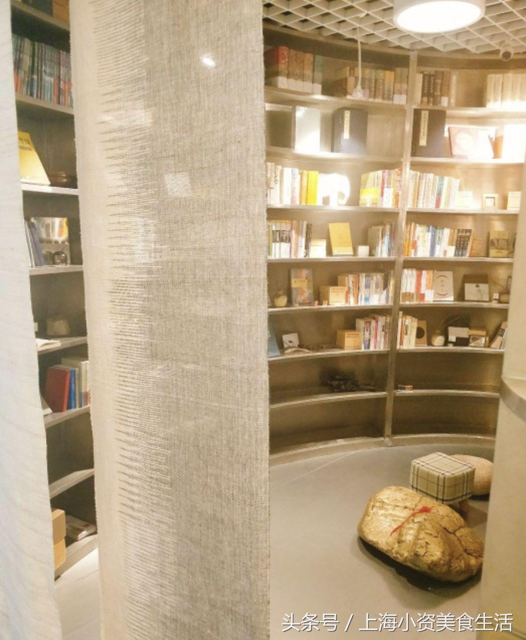 读书季让我们一起走进书香,读书环境优美的书店