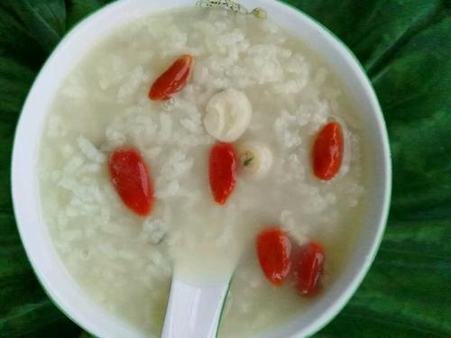 荷叶茶能做荷叶粥,荷叶粥的做法和功效