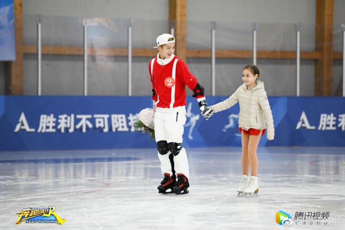 鹿晗溜冰视频集锦,鹿晗奔跑吧滑雪陈赫
