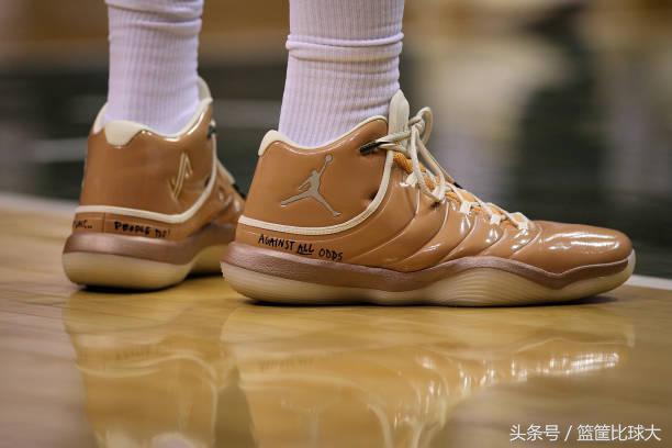 鏇煎反绮剧鐞冮瀷鎵撶悆瑙嗛,鏇煎反绮剧婀栦汉涓撳満鐞冮瀷