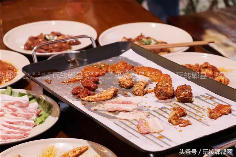 又一家高颜值花园音乐烤吧入驻郫都，趁五一快去痛快的搓一顿吧！