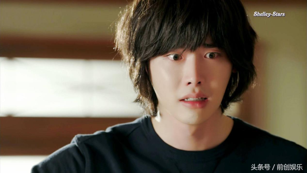 韩国男星李钟硕日常机场穿搭视频,韩国发福男星李钟硕