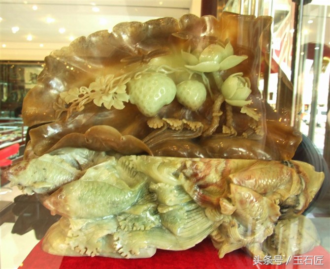 岫玉雕刻的大玉璧摆件简介图片,岫玉雕刻玉马摆件价格