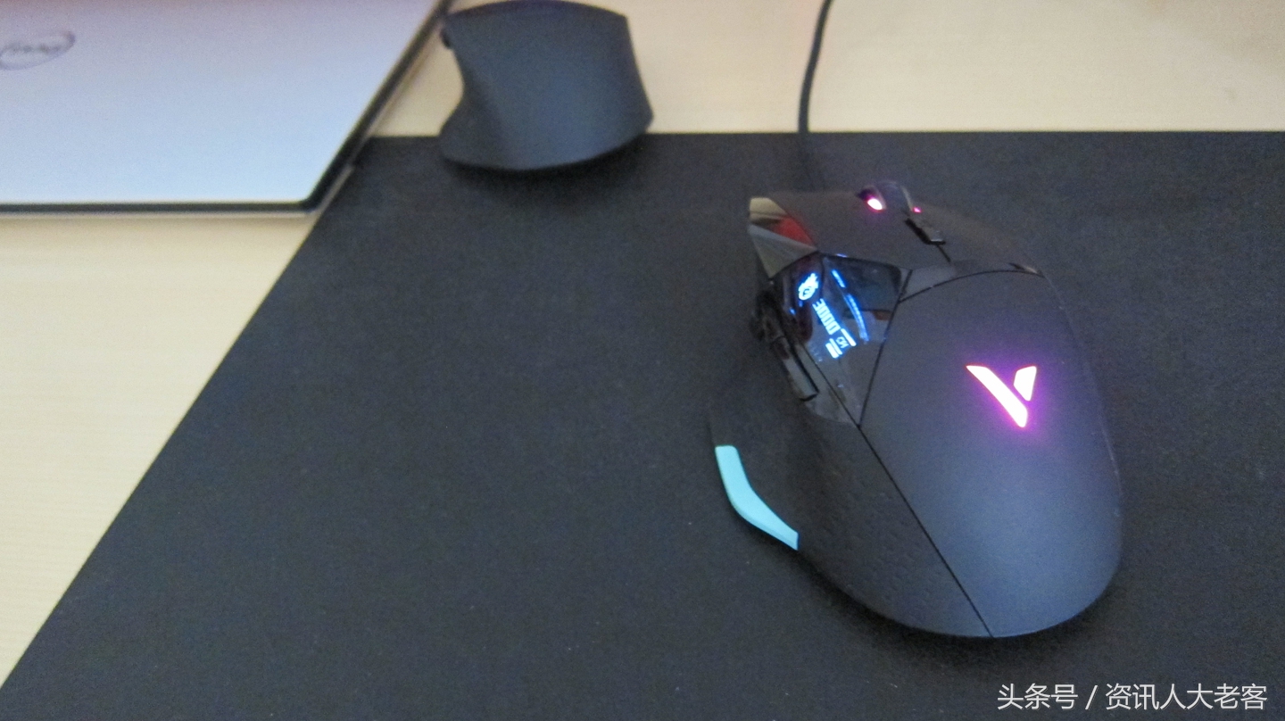 vt900鼠标升级固件,雷柏vt9pro双高速鼠标评测