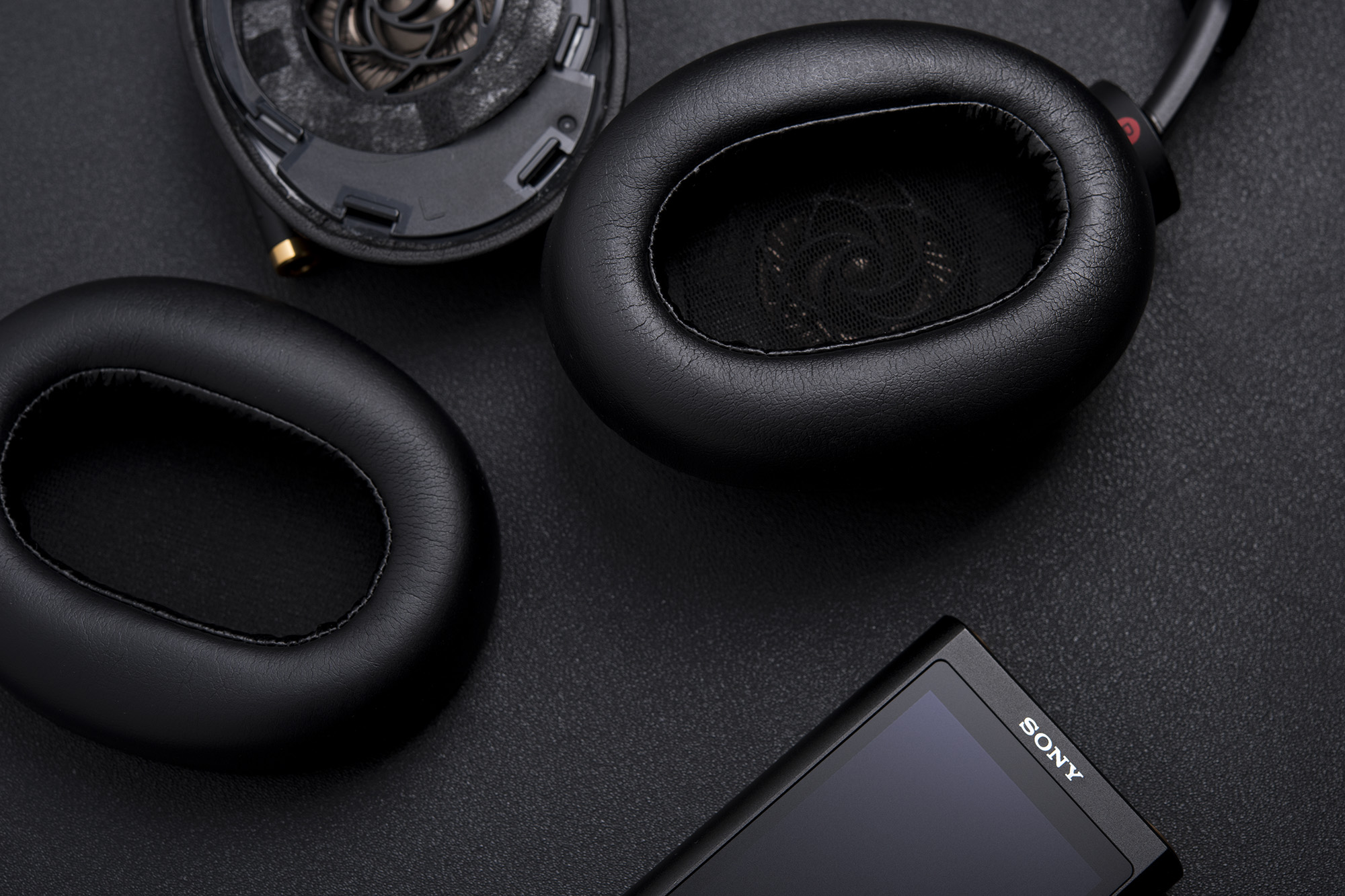 索尼sonymdr-1am2头戴式耳机,索尼MDR-1AM2耳机