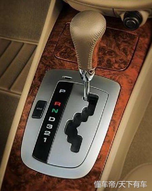 开了这么久的自动挡，你知道“+、-”档有什么用么？