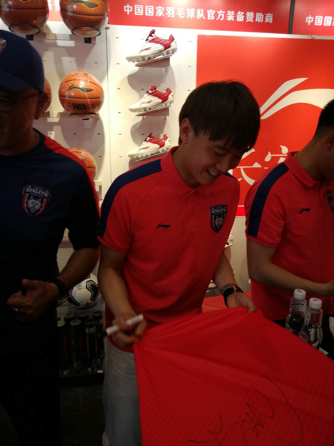 西北狼球迷助阵,西北狼发布会