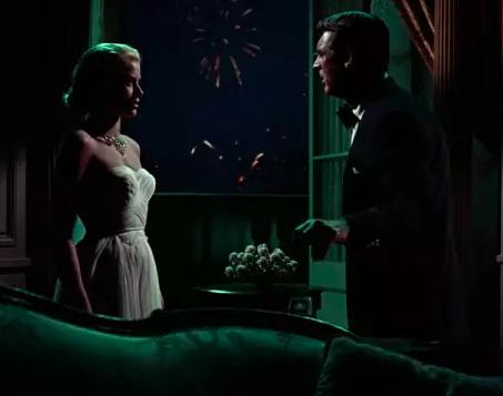 希区柯克美人计片段,希区柯克后窗片段