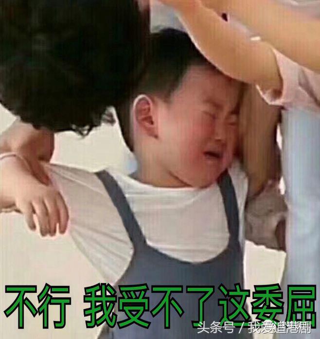 张钧甯被鱼尾裙坑了?她身上这条美上热搜的礼服裙被质疑是山寨的