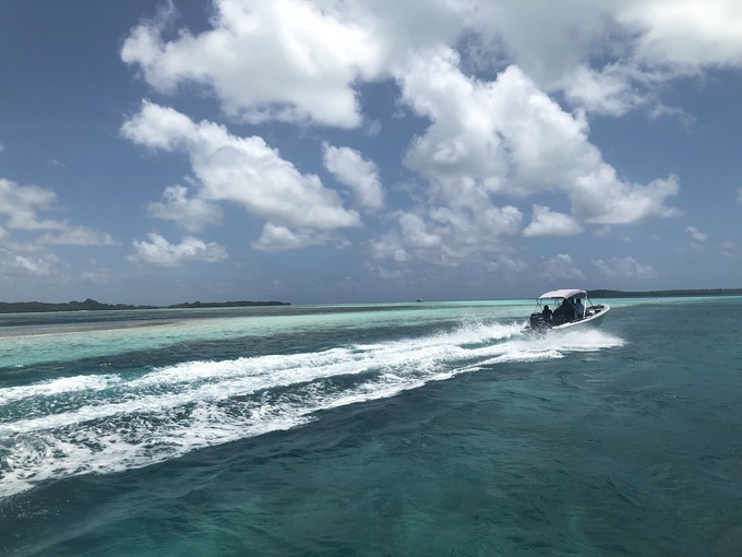 帕劳的海景风光给人美的享受,帕劳的海洋和沙滩风景图片