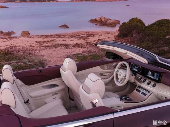 09奔驰e260敞篷版,海外奔驰2024款全新e级上市多少钱