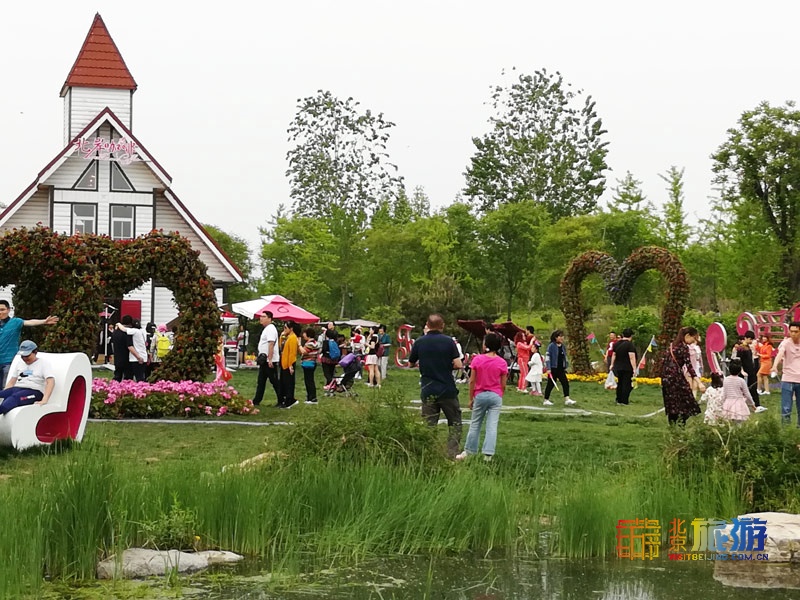 北京国际鲜花港游玩指南来啦！郁金香争奇斗艳，音乐喷泉令人震撼，云雾仙境如梦似幻！