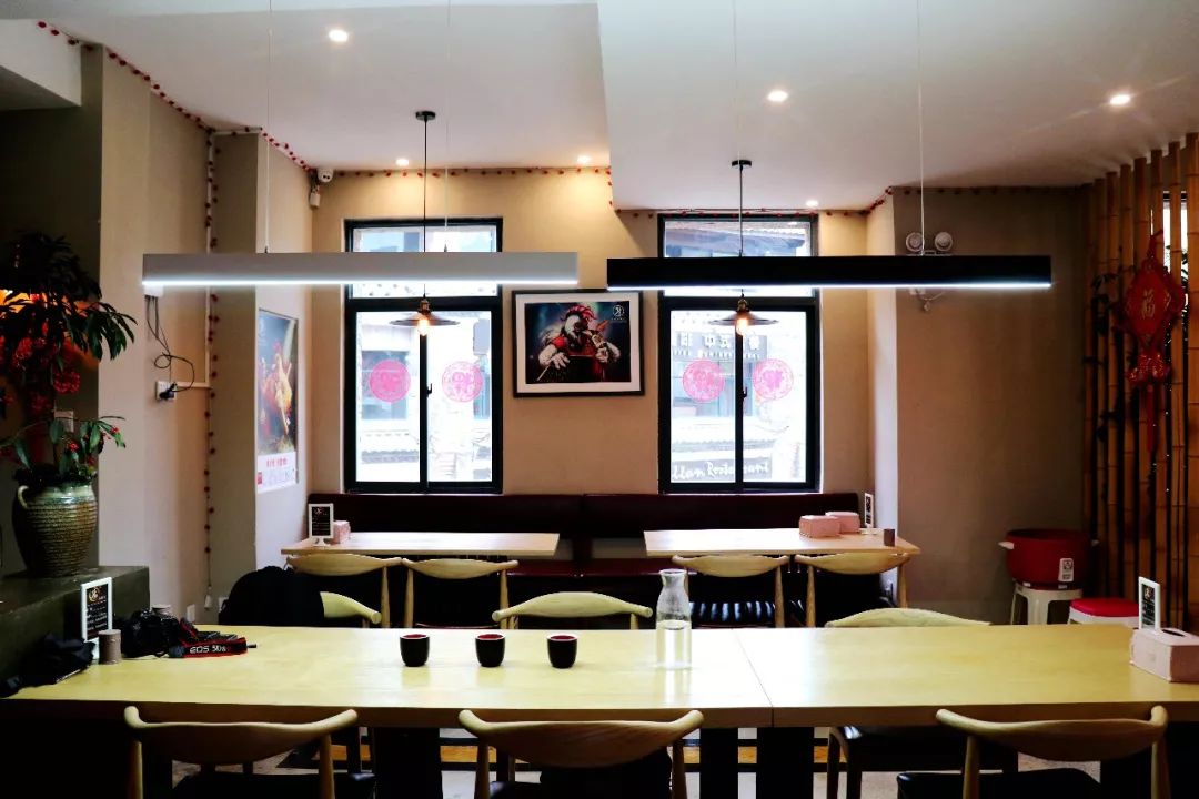 川菜爱好者的天堂斗鸡饭场伙，开业仅4个月成丽江新晋打卡圣地！