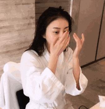 你的妆容不够美吗,你的妆容真的很难看吗