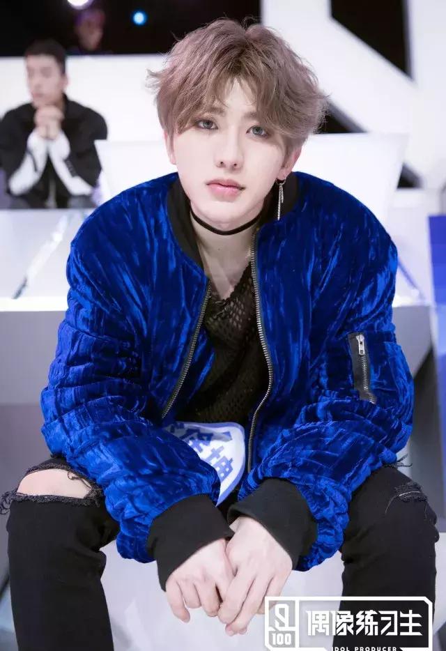 爱豆眼里的星辰大海,爱豆同款星星眼