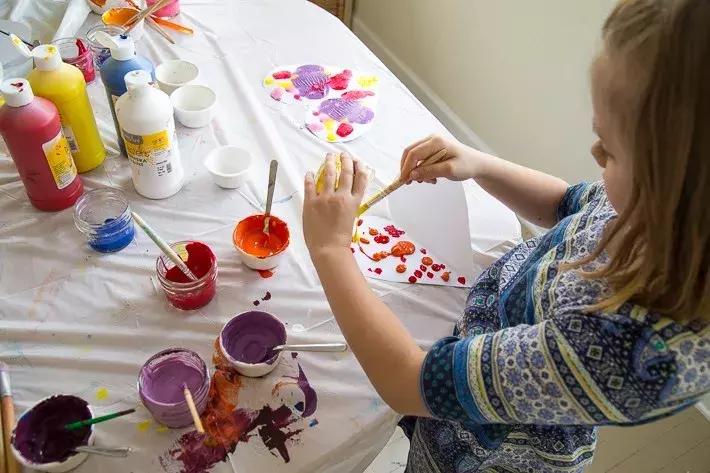 幼儿大班母亲节美术主题,关于母亲节的儿童创意美术