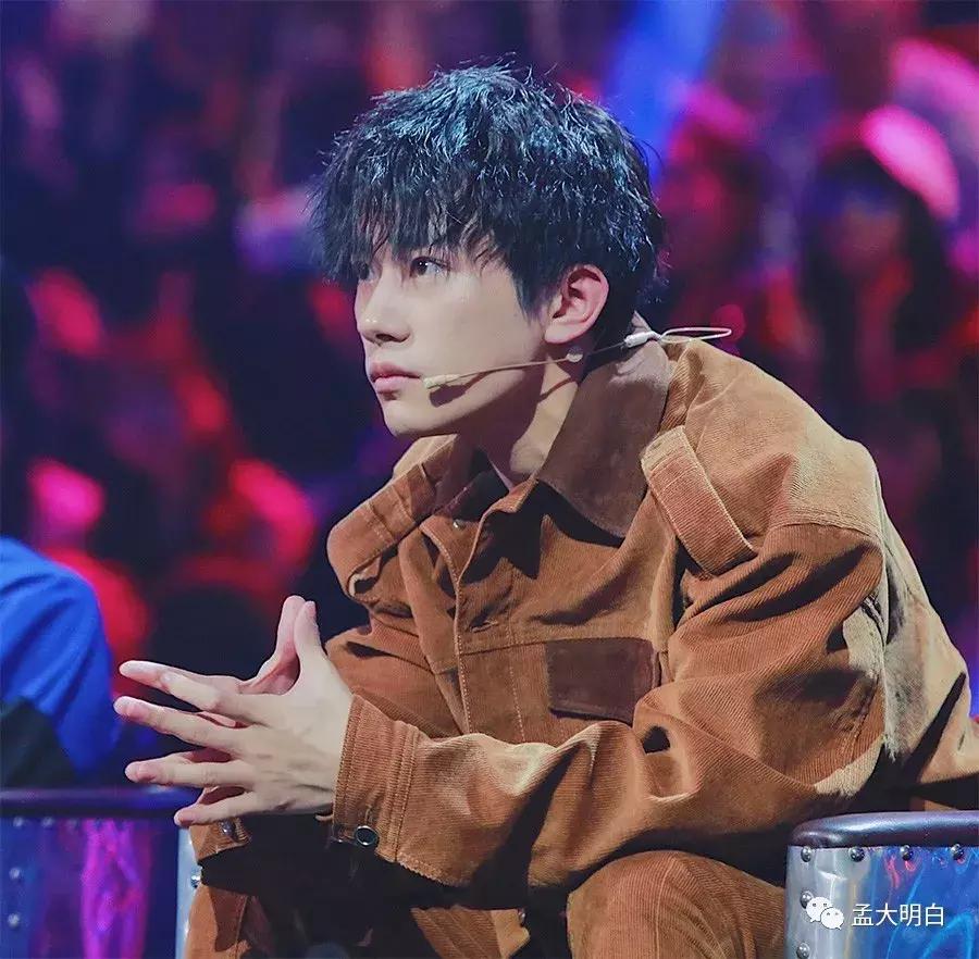 易烊千玺高冷又温柔,易烊千玺霸道范十足高冷