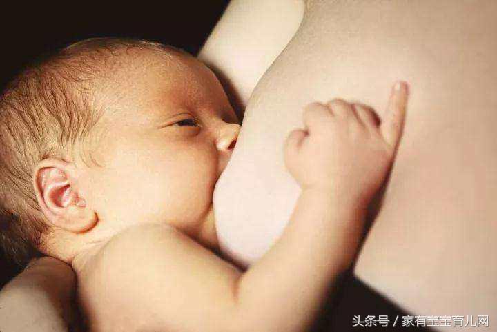 宝宝喝了带血的母乳会怎么样,挤出来的母乳带血能喝吗