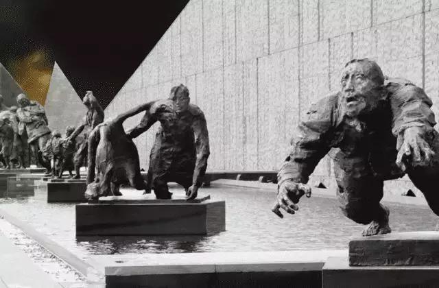 这回，曾振伟的艺术在法国人眼里竟成了反例？