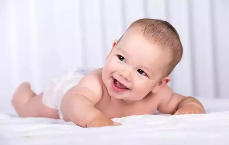 宝宝频繁夜醒哭闹怎么解决中医,一岁8个月宝宝频繁夜醒怎么回事