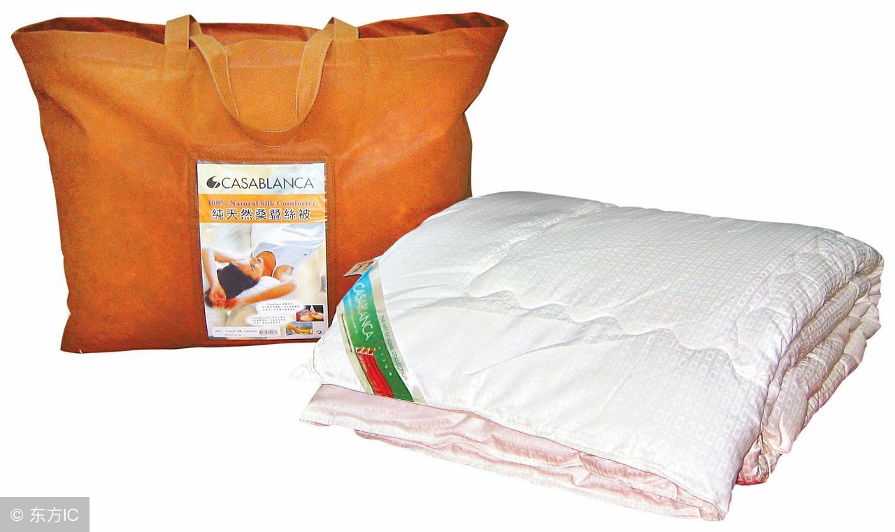 被子羽绒被蚕丝被现场制作,被子是买蚕丝被还是羽绒被