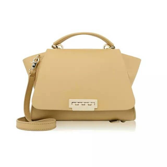 热巴最新一期穿搭,热巴平价穿搭