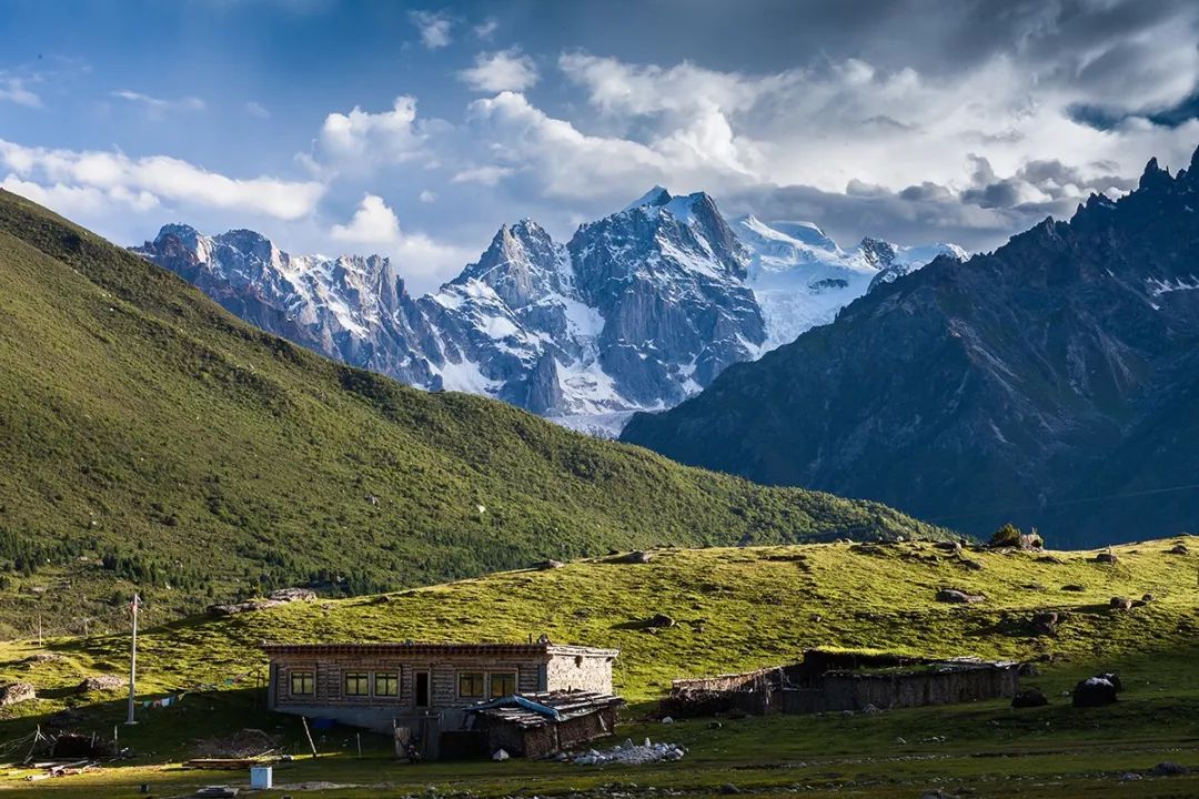 川藏高速公路北线与川藏南线,川藏南线与北线哪个路况更好