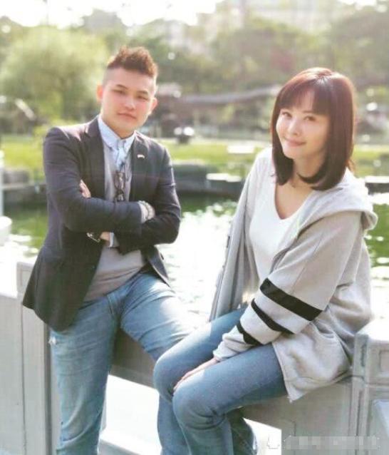 41岁萧淑慎全身照,明星萧淑慎最新照片