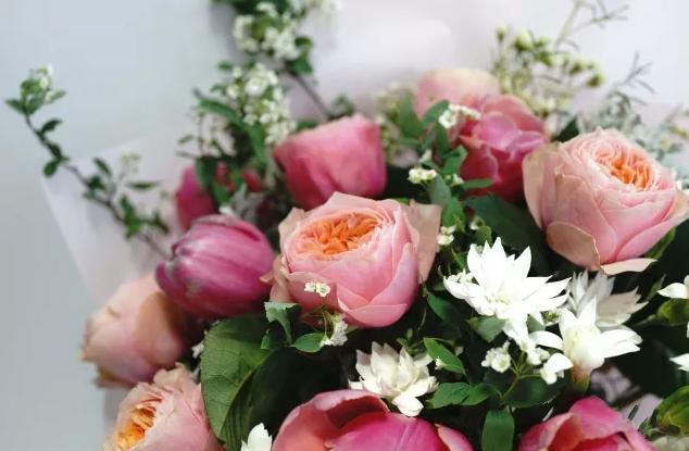 母亲节礼物花束简单又漂亮,手工制作母亲节礼物花束