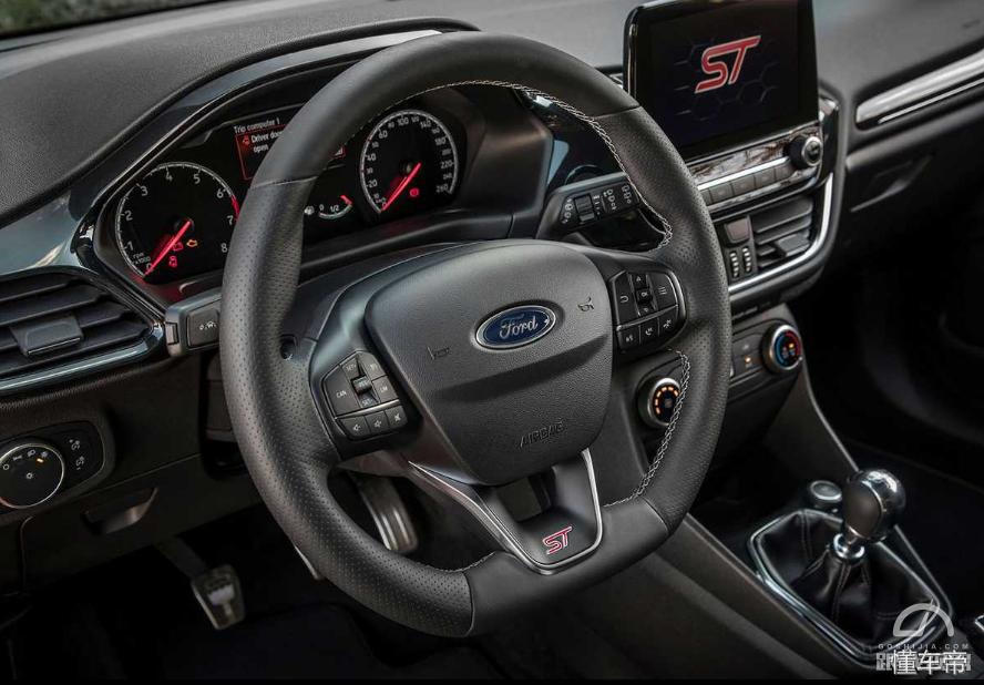 试驾福特嘉年华ST进阶的小钢炮