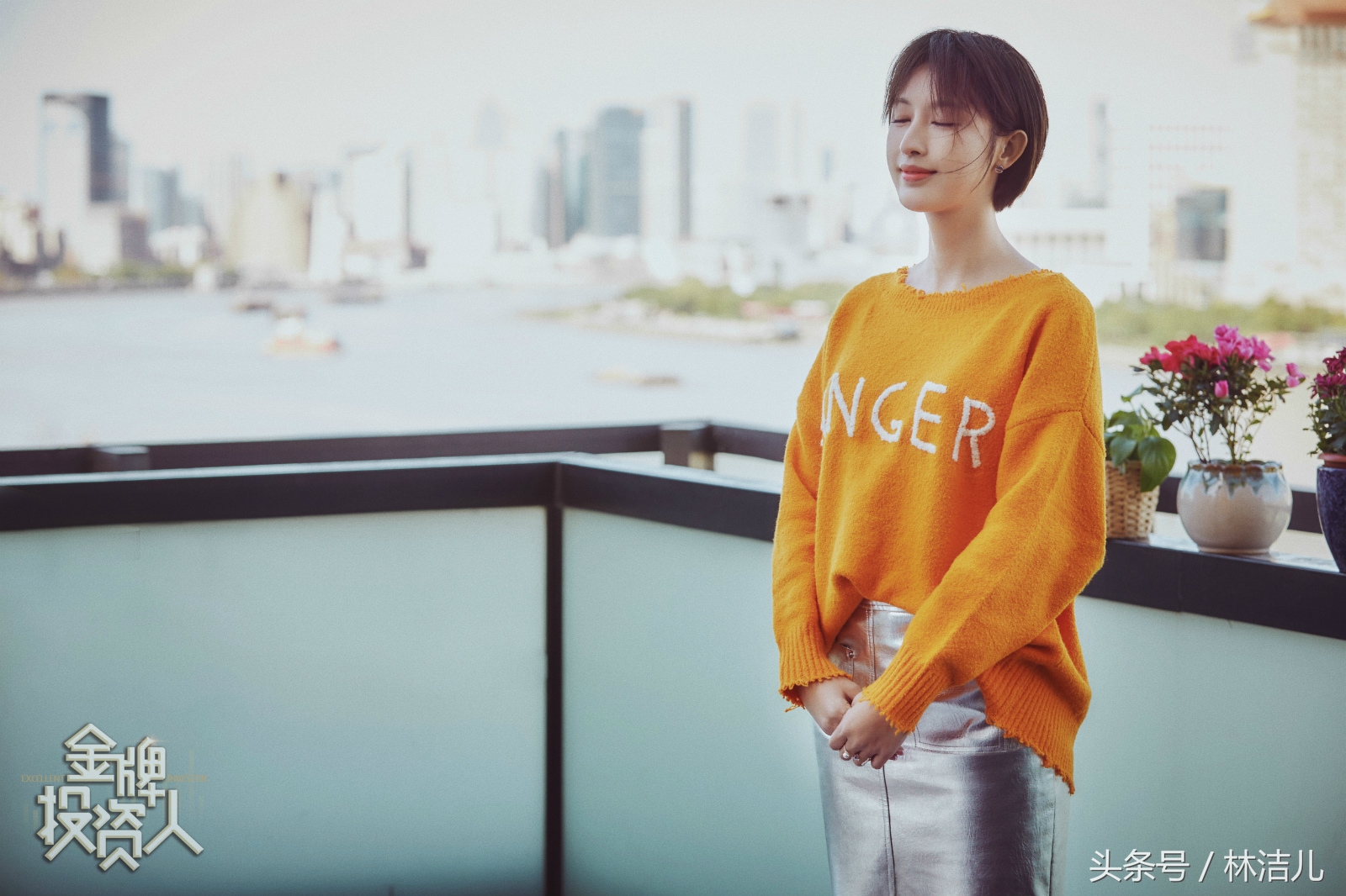 穿旗袍优雅高贵妩媚多姿,穿旗袍优雅高贵妩媚的走姿