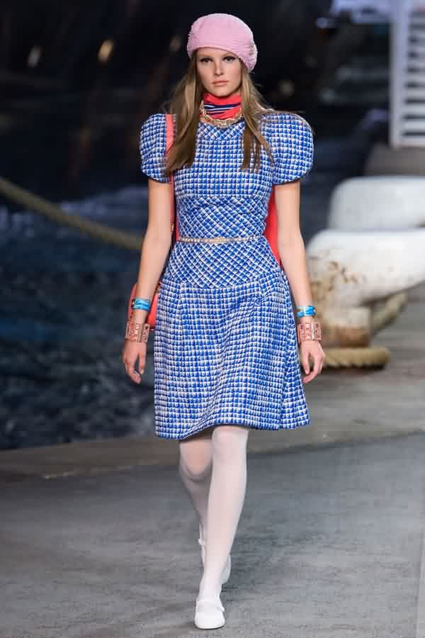 香奈儿巴黎时装秀价值多少,香奈儿巴黎皇宫大瀑布时装秀