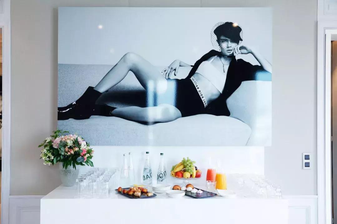 王丽坤戛纳红毯,王丽坤和李晨吻戏