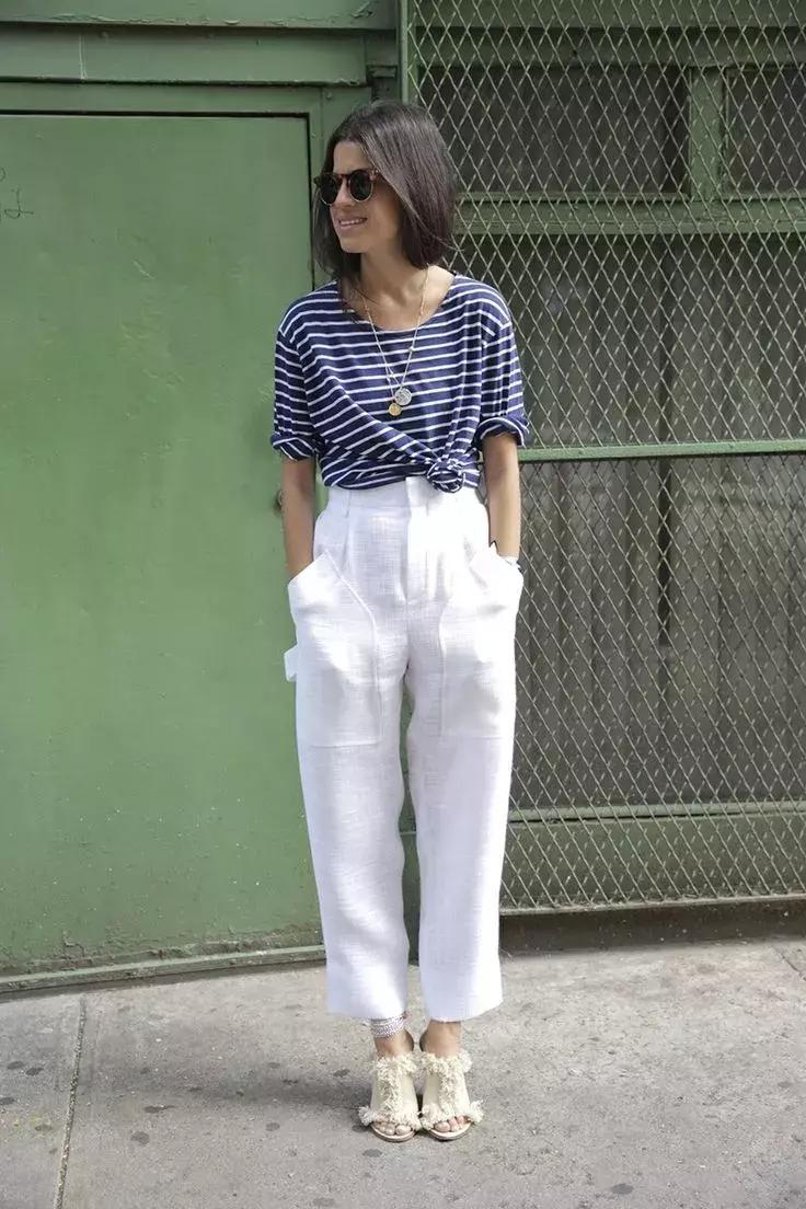 宽松t恤配阔腿裤慵懒,想要腿变长