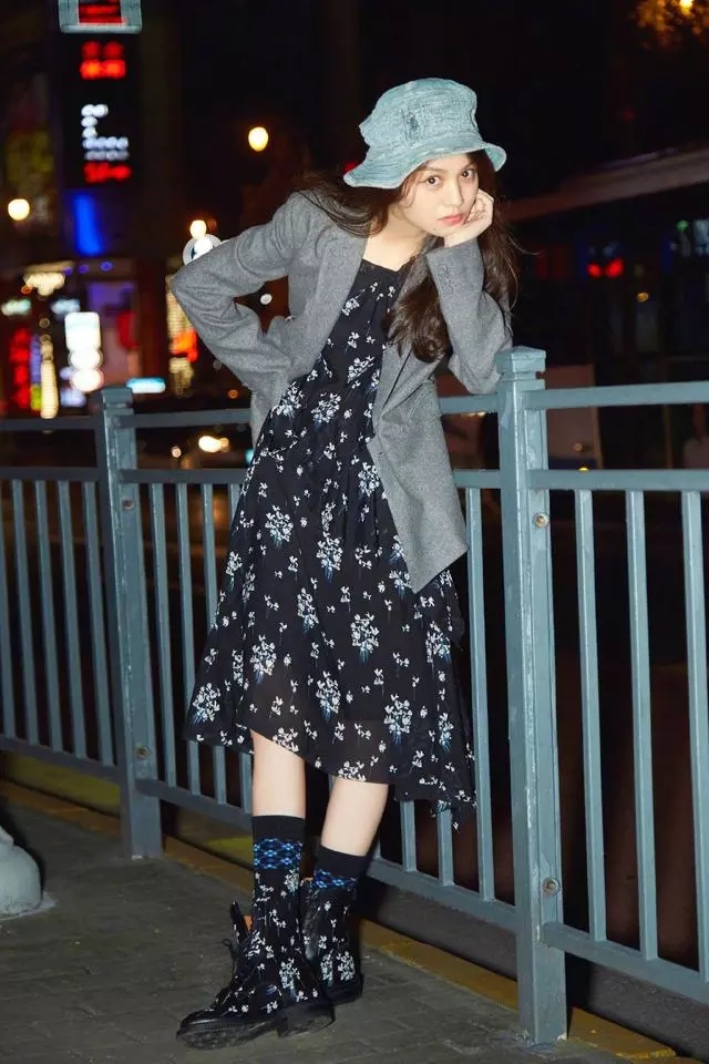 小清新竖条纹裙子,小清新风格的裙子推荐