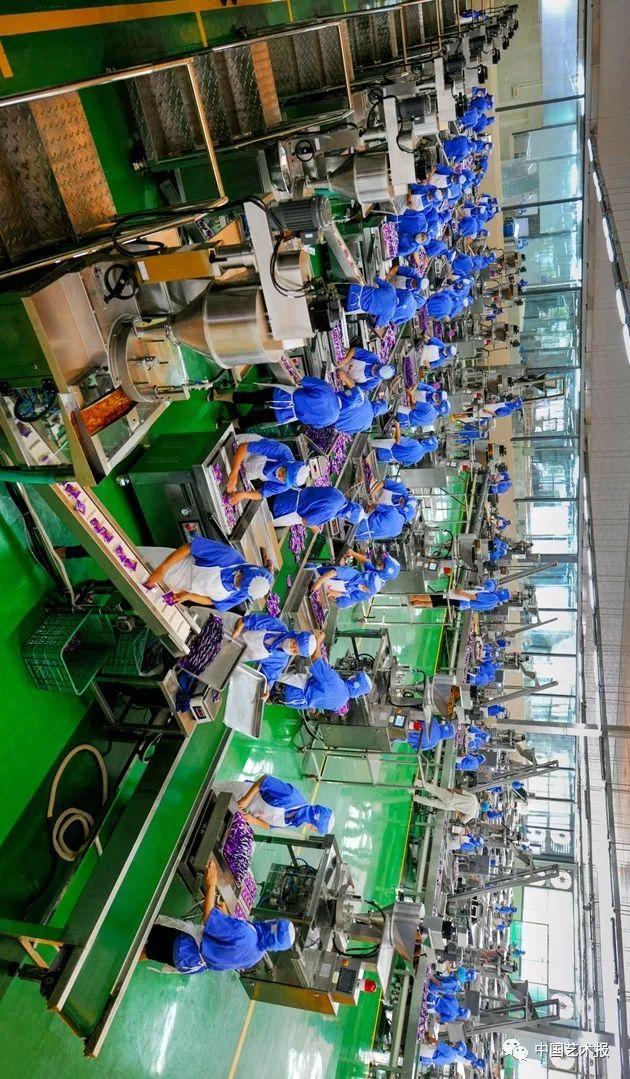 汶川大地震志愿者影集,汶川十年影像