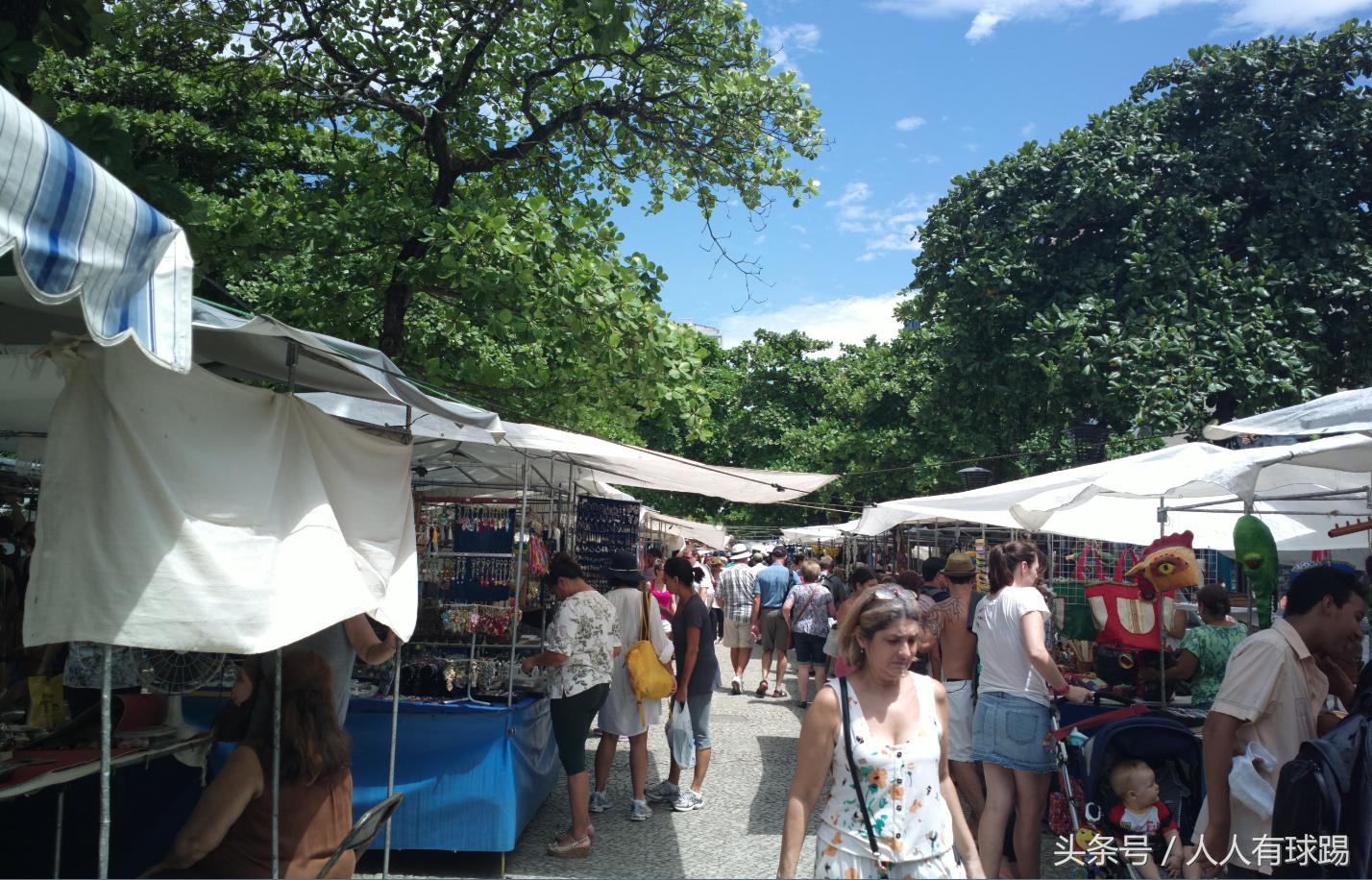 里约热内卢上帝之肩,上帝第七天里约热内卢