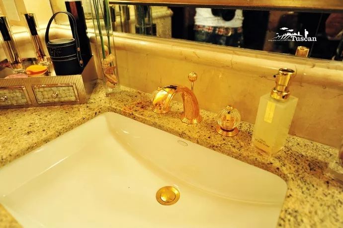 迪拜10大奢华酒店价格,迪拜最贵的酒店780平多少钱一宿