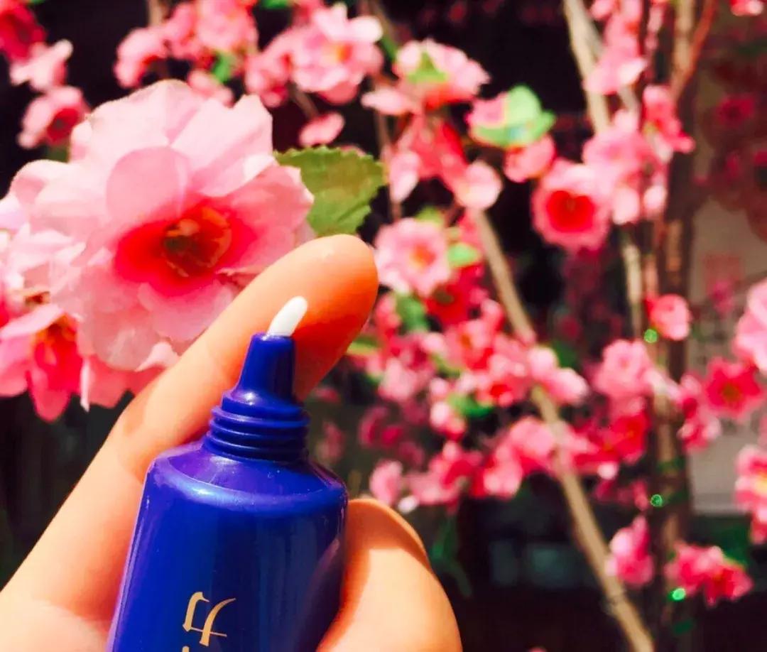 30块钱让你白到透明！不好用我撞豆腐！