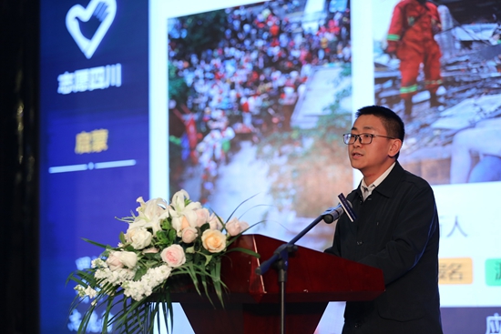 回顾过去展望未来的句子,回顾过去展望未来简短