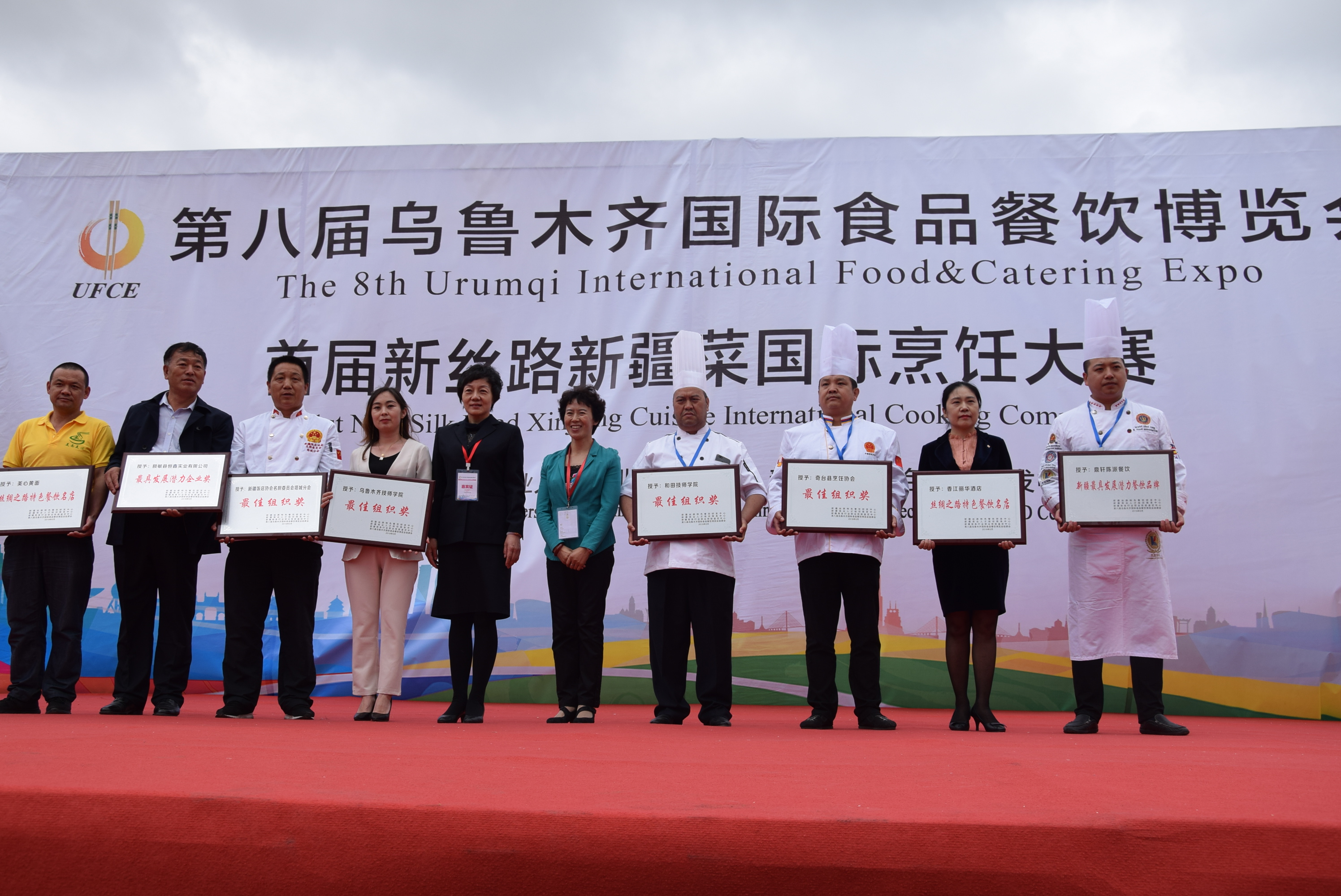 这道菜，骆驼和沙子都能吃，都好吃