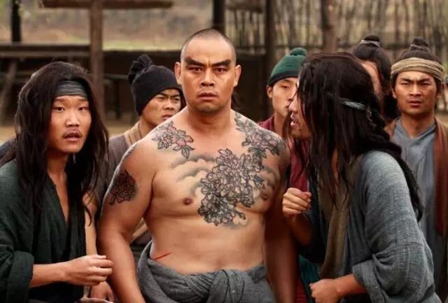 鲁智深的高贵,鲁智深的武艺高强表现在哪里