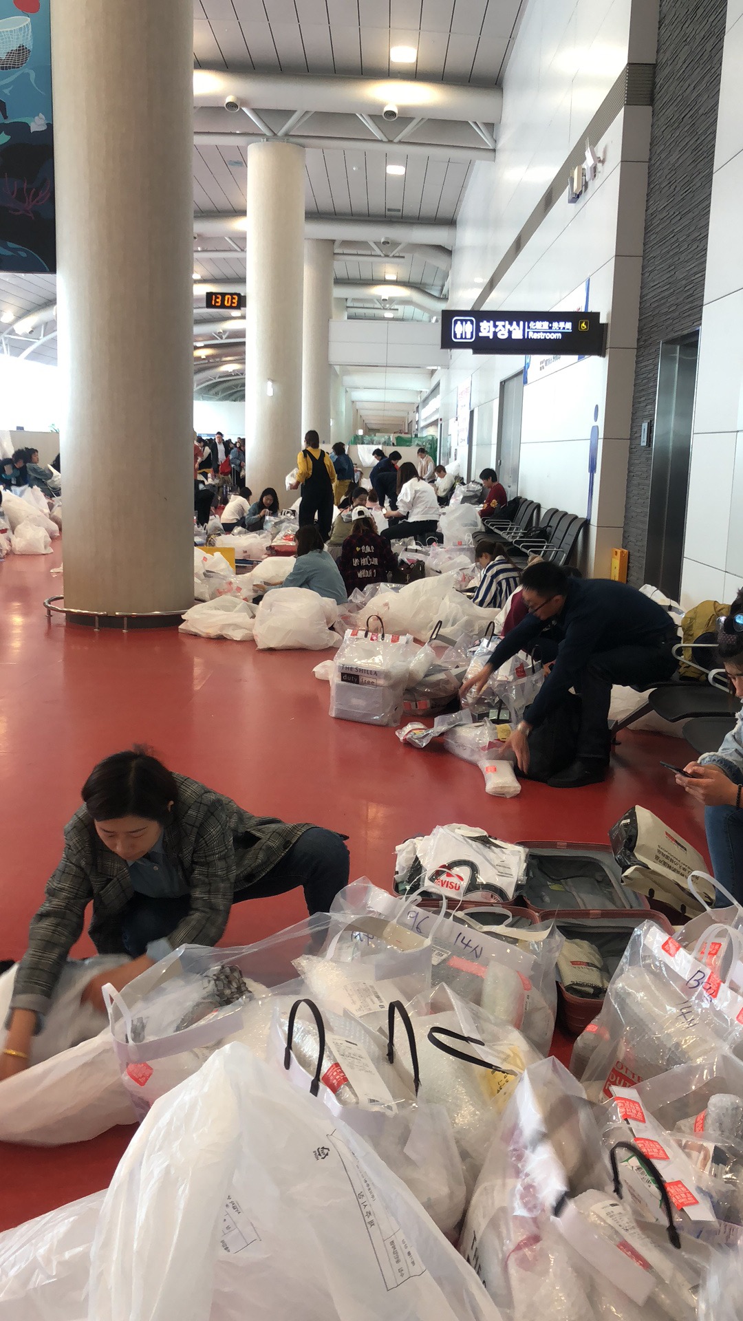 去济州岛买什么化妆品便宜,去济州岛买什么转接头