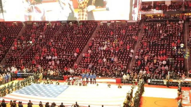 主场优势丢了又如何？火蜜迟到早退令人心寒！谁来点亮“灯泡”？