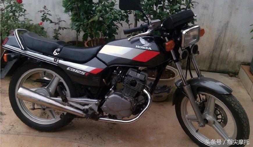 摩托车火花塞经常坏的原因,摩托车火花塞拿不下来卡住了