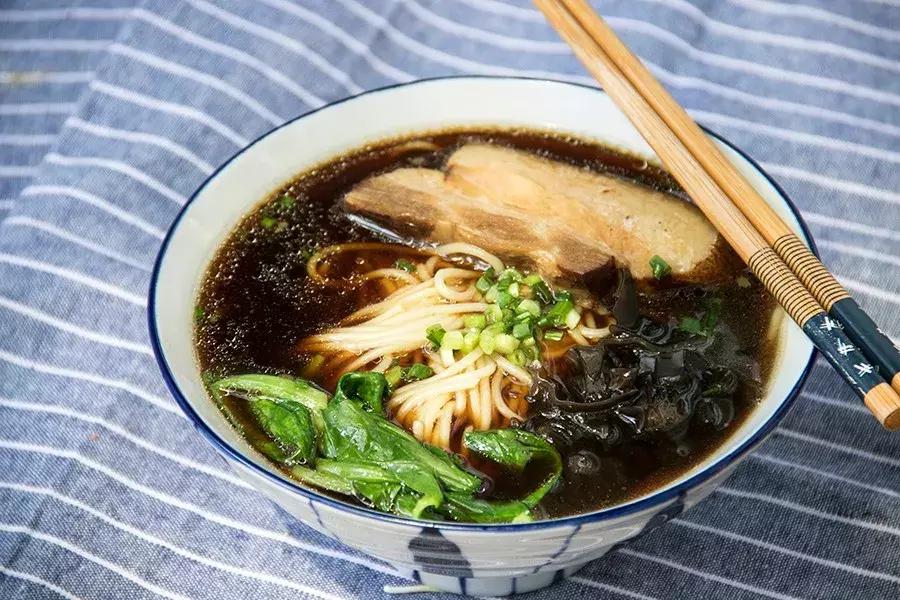 不愧是全球前十的泡面,世界上最好吃的10款泡面排行